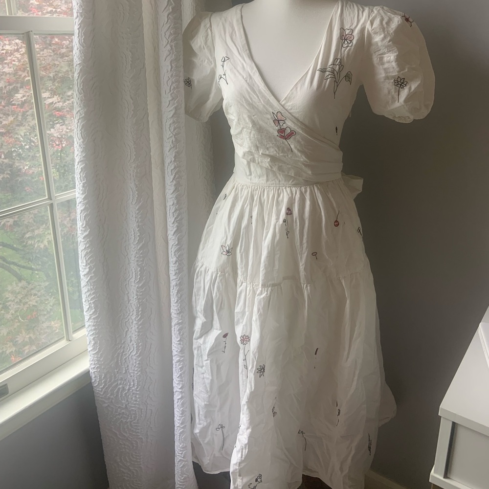 So kudos embroidered dress